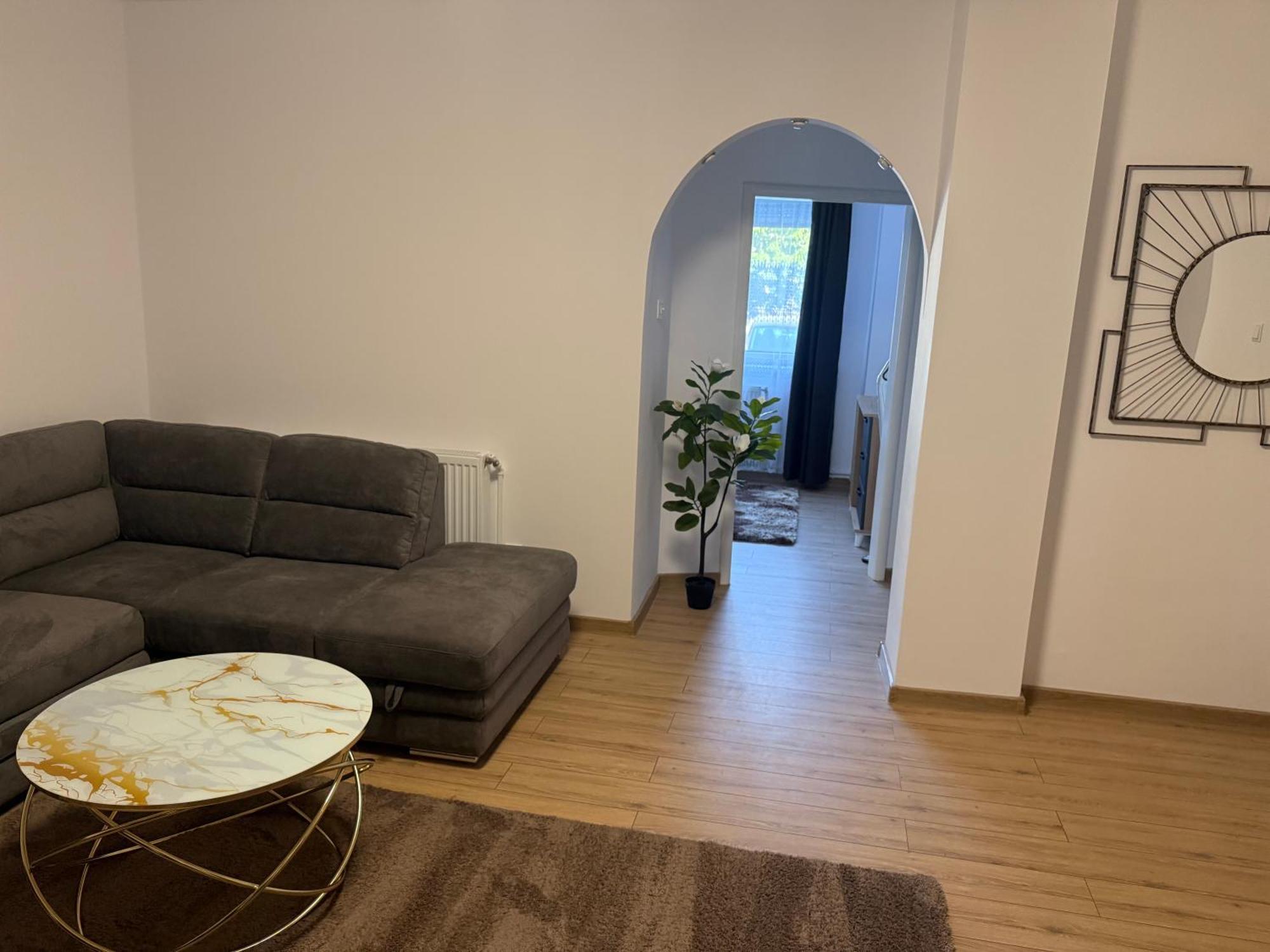 Modernul Apartament De Langa Castel Χουνεντοάρα Εξωτερικό φωτογραφία